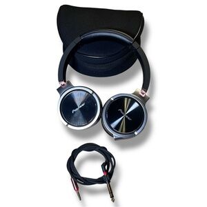 Pioneer SE-MHR5 Over-Ear Hi-Res Stereo Headphones with Cable And Case